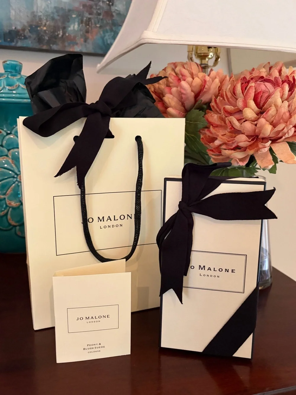 NWT Jo Malone Peony and Blush Suede scented candle with box and gift bag